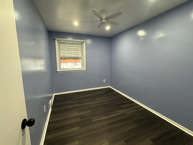 8828 Fairfield St — Photo 10