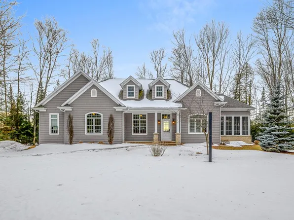 2403 Maple Rd, Wabeno, WI 54566