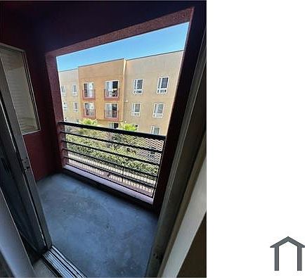 4th image of 636 N Hill Pl #A203