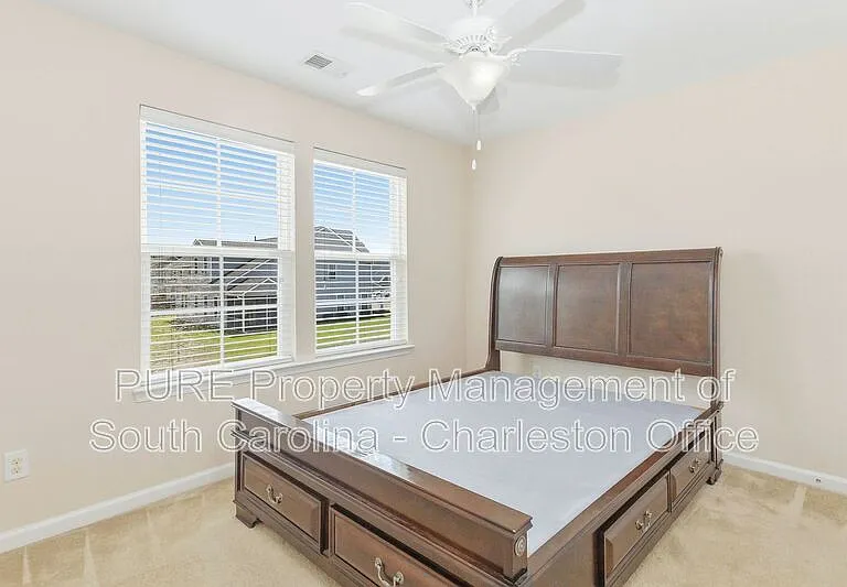 481 Gianna Ln — Photo 16
