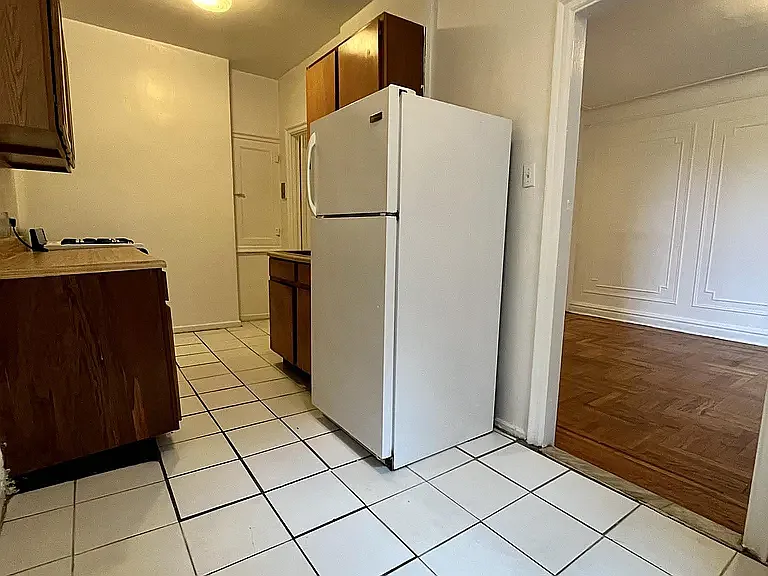541 Bronx River Rd — Photo 23