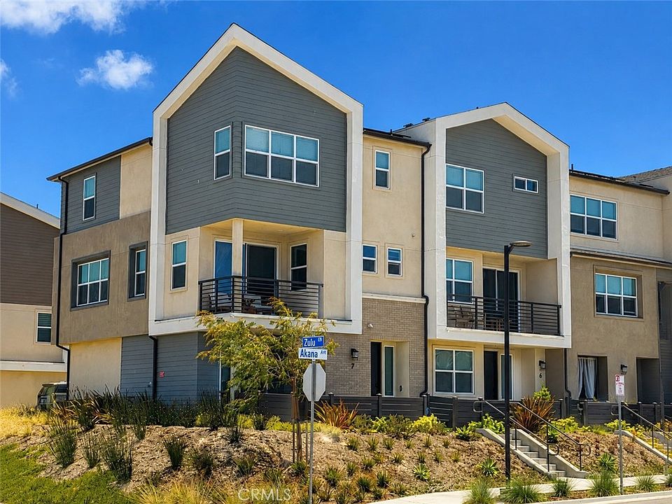 1st image of 852 Makani St Unit 4