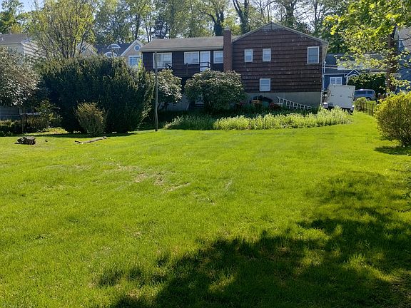 3rd image of 41 Nicholas Ave