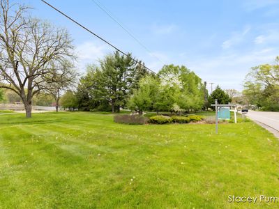 1041 Thornapple River Dr SE, Ada, MI, 49301