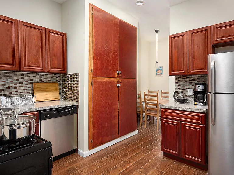 67 Oakland Ave #3 — Photo 3