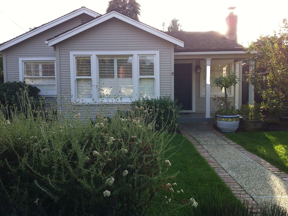 1st image of 445 University Dr