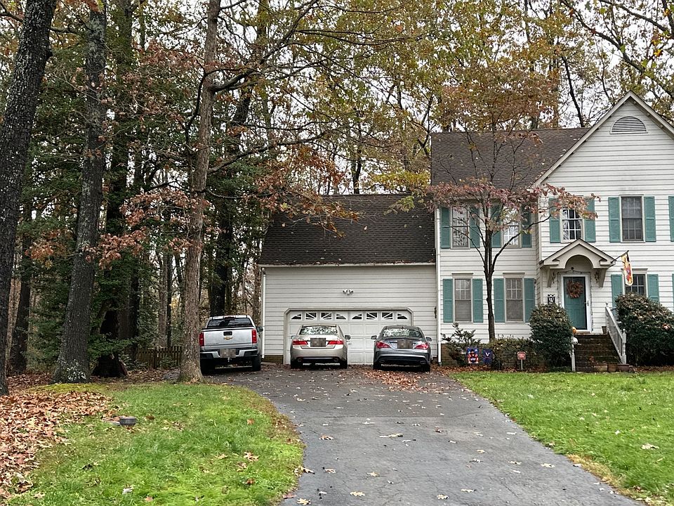 2nd image of 11401 Holly Arbor Dr