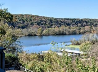 150 Sunken Forest Dr #7, Forsyth, MO 65653