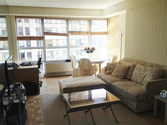 Rented by Starts New York Realty LLC | media 36