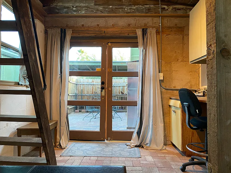 4017 E Montecito St — Photo 1