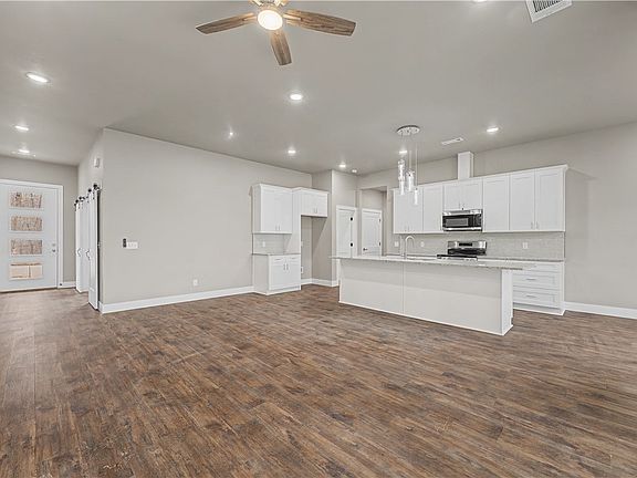 4th image of 2 Celtic Ln