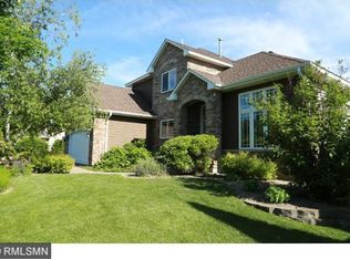 10727 Glen Eagle Rd, Woodbury, MN 55129