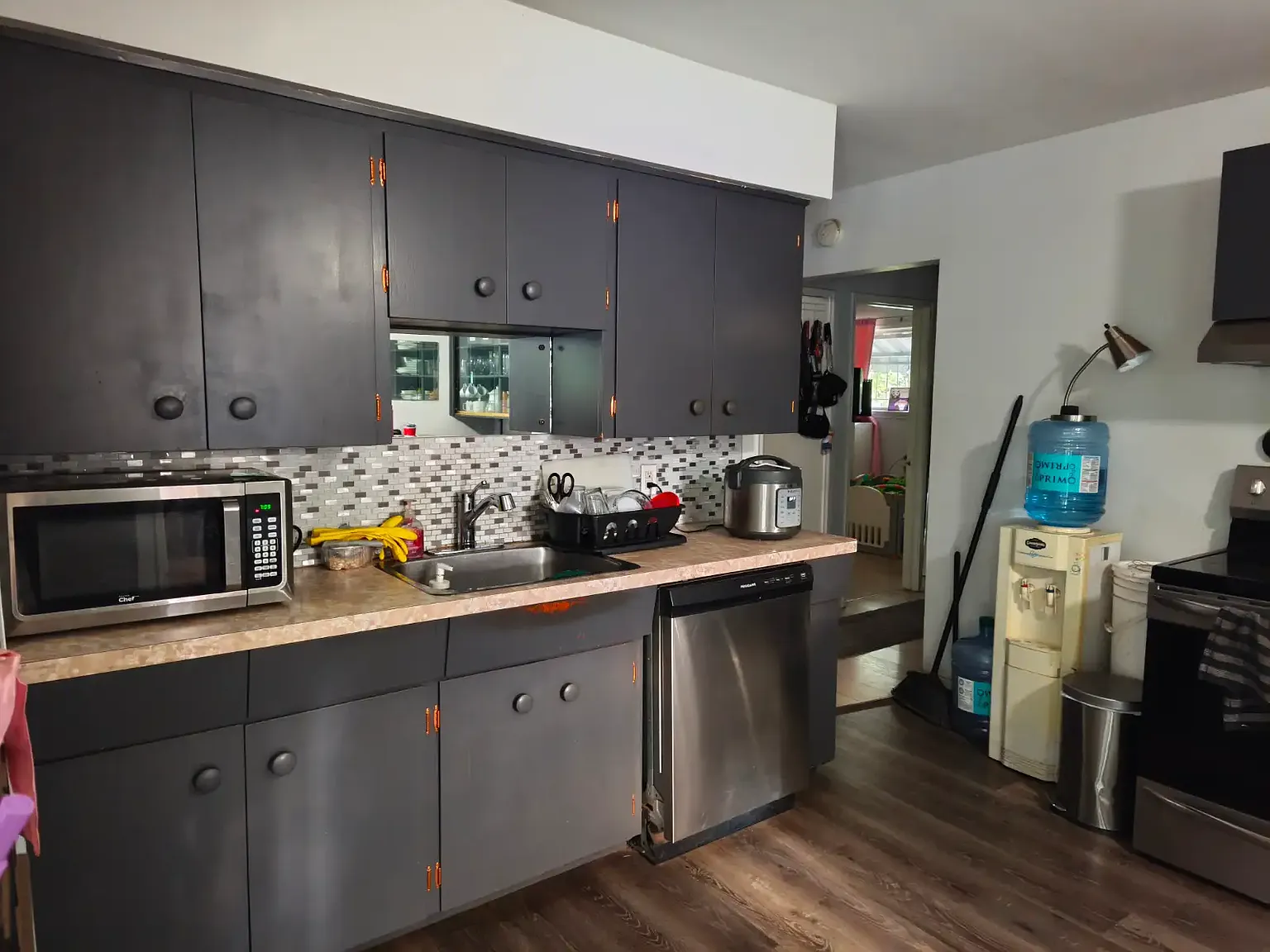 4 bed, 1347 sqft, $3,200 — Photo 3