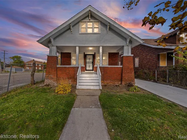4888 Maxwell St, Detroit, MI 48214