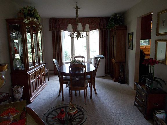 5th image of 1666 S Park St