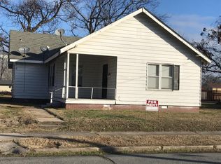 2405 E 2nd St, North Little Rock, AR 72114