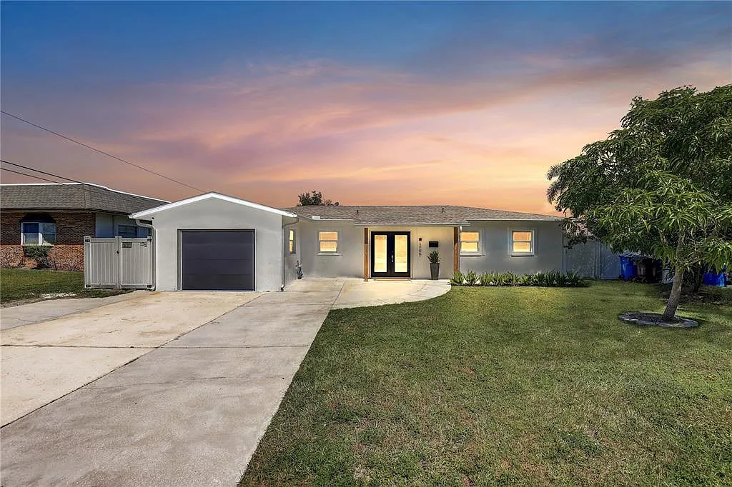3 bed, 2.0 bath, 1536 sqft, $4,750 — Photo 1