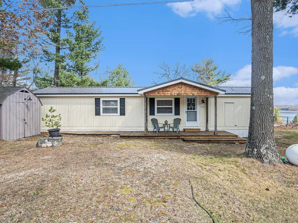 5710 Pear Ave, Newaygo, MI 49337