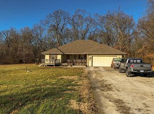 215 Sundance Dr, Sparta, MO 65753