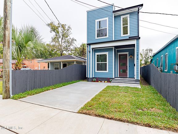3rd image of 1415 SPEARING Street