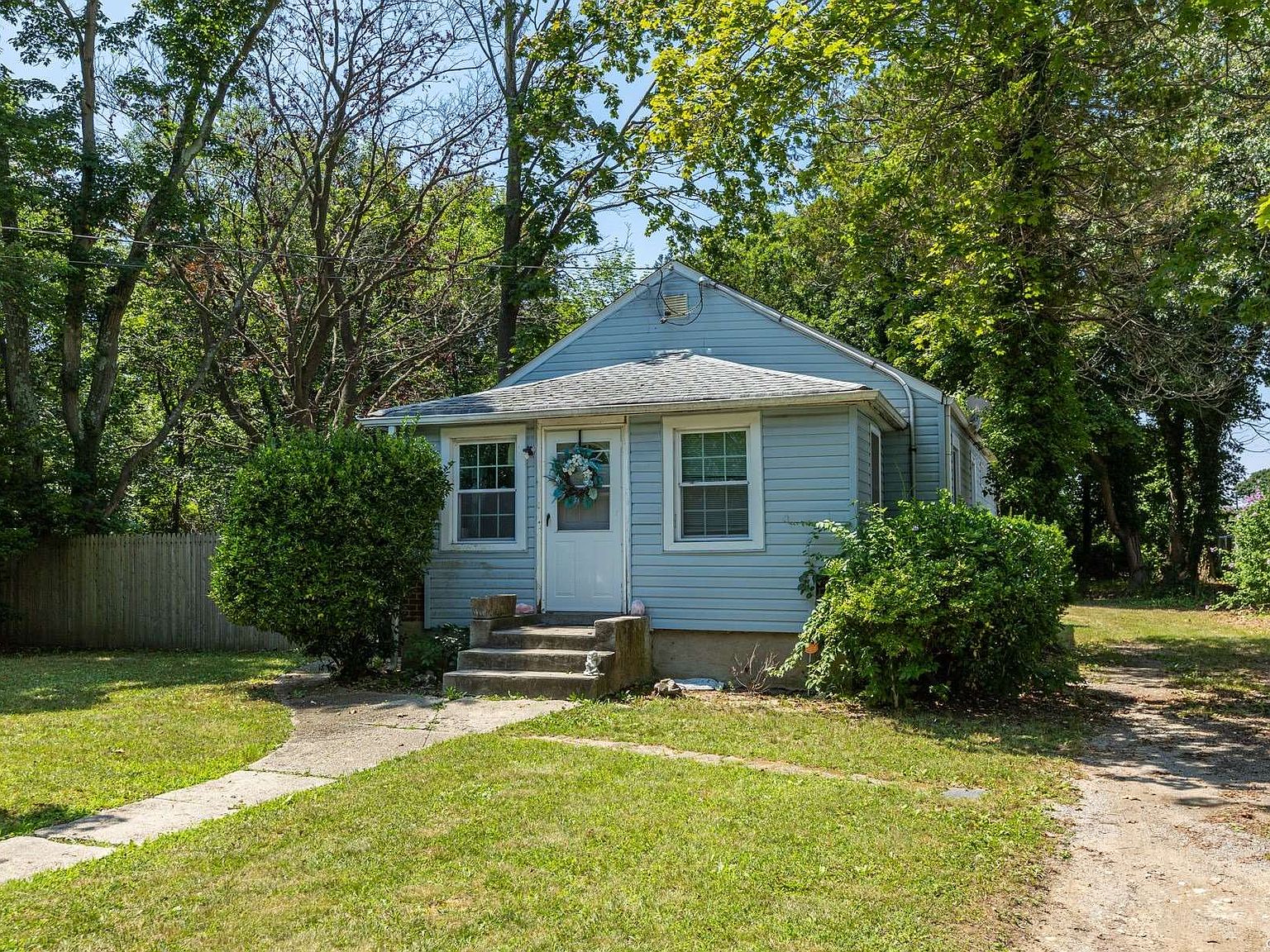 1434 N Clinton Avenue, Bay Shore, NY 11706 MLS 3493115 Zillow