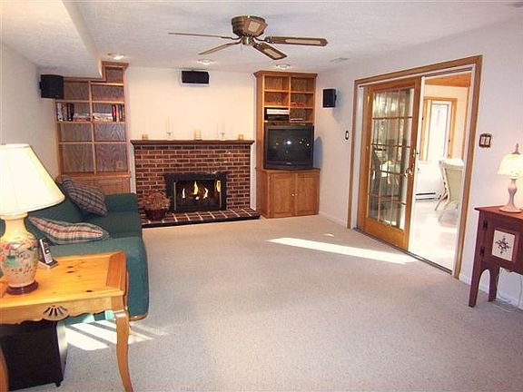 4th image of 52 N Quail Hill Blvd