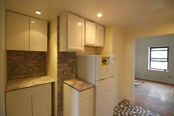 Rented by Brooklyn Bridge | media 9