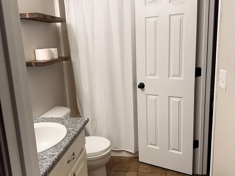 814 Linden St — Photo 11