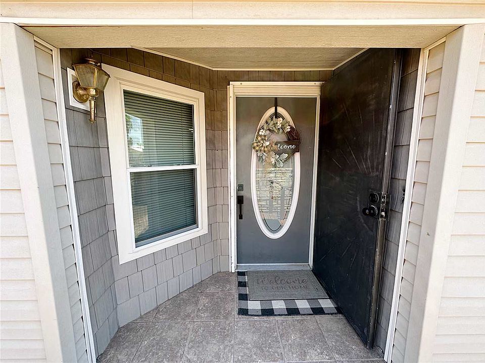 1st image of 13638 E 50th St