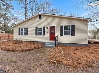 135 Forest Ave, Bonaire, GA 31005