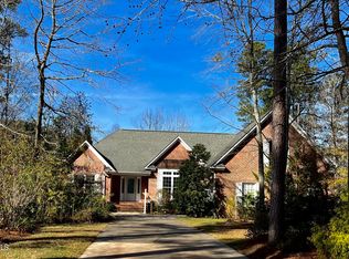 310 Augusta Ct, New Bern, NC 28562