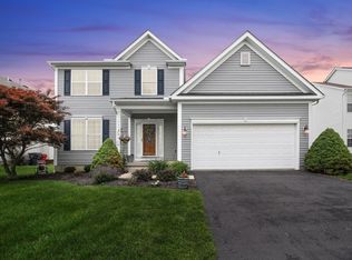 1112 Taylor Glen Blvd W, Pataskala, OH 43062