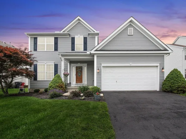 1112 Taylor Glen Blvd W, Pataskala, OH 43062