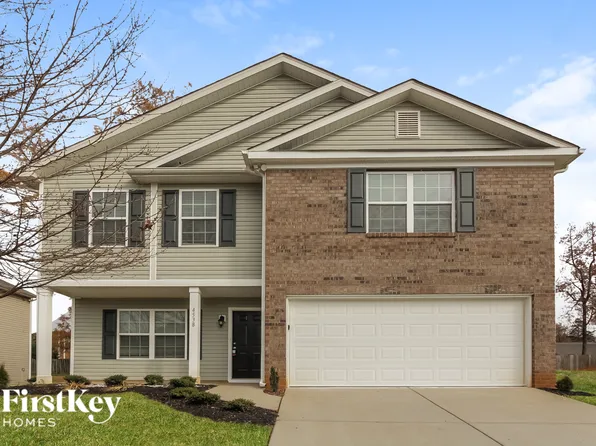 4538 Austin Dekota Dr, Charlotte, NC 28269