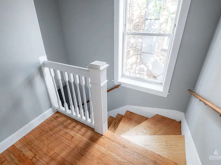 6111 S Eberhart Ave #2 — Photo 25