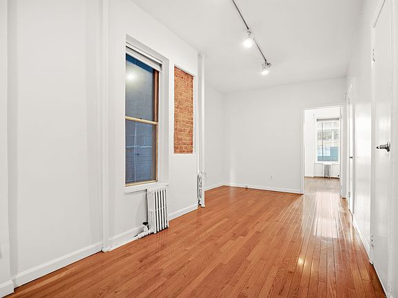 2nd image of 448 W 54th St APT 2B