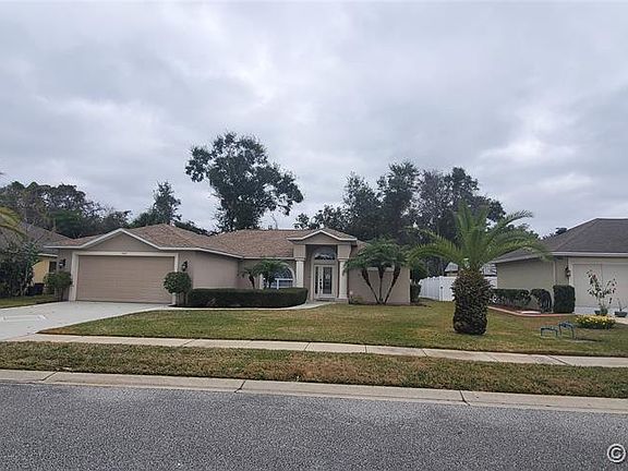 2nd image of 402 Phillips Creek Ln