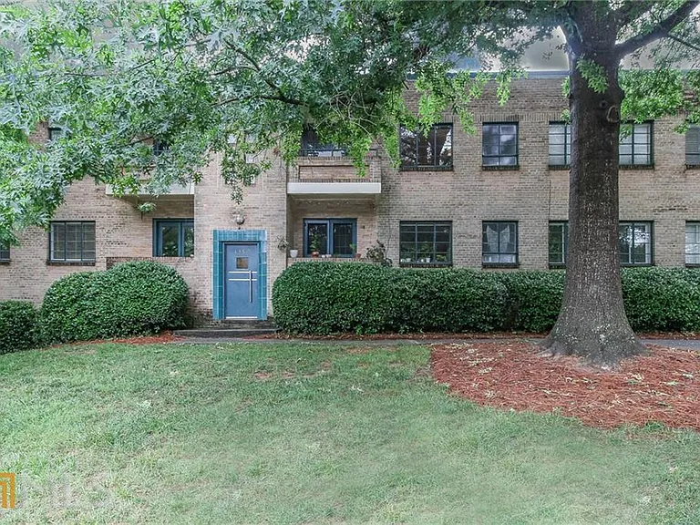 1392 Normandy Dr NE #4 — Photo 1