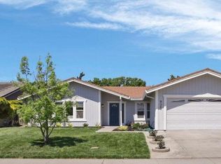 925 Oakleaf Way, Stockton, CA 95209