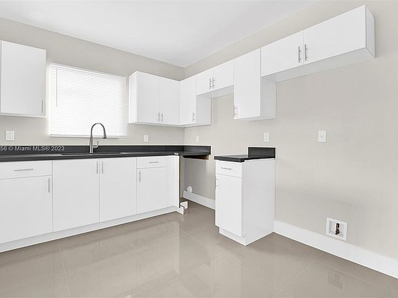 5th image of 6948 NW 15th Ave