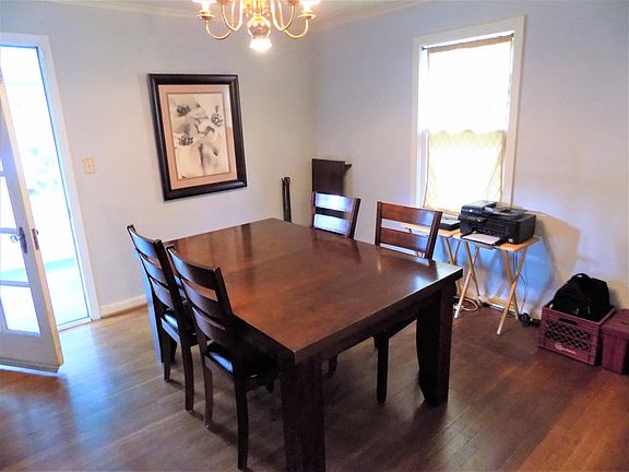4th image of 2863 Oaklawn St