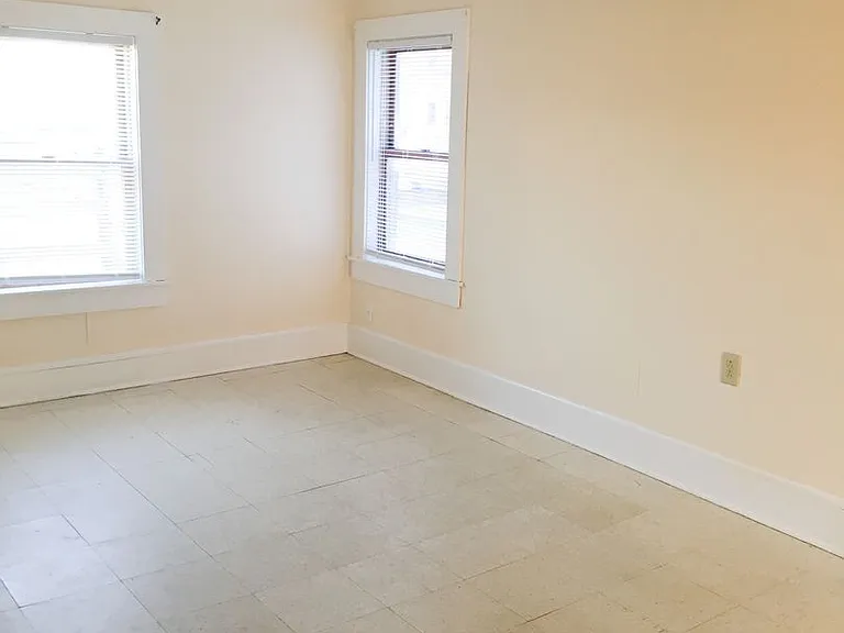 86-92 Archibald Street — Photo 10