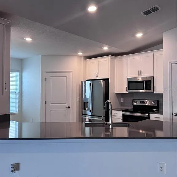 5653 Wood Bridge Pl — Photo 11