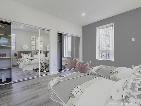 5th image of 4725 Radford Ave #106