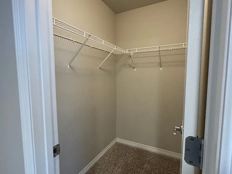 6802 Galpin Dr — Photo 19