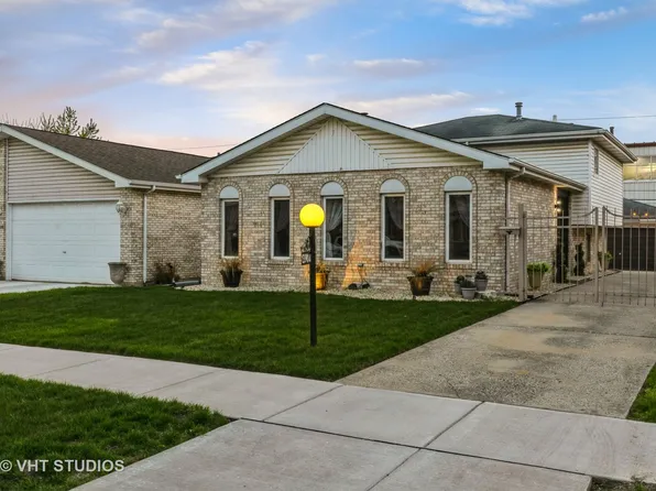 13904 S Manistee Ave, Burnham, IL 60633