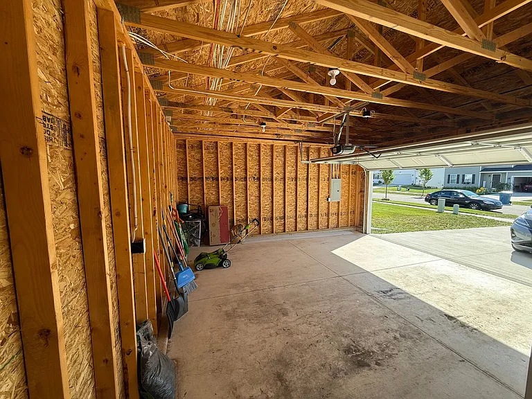 10906 Constant Dr — Photo 23