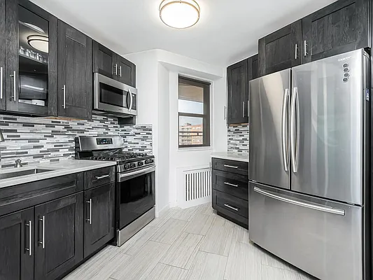 Sold by Re/Max In The City | media 4