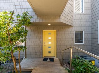 410 Ruddiman Dr, Muskegon, MI 49445