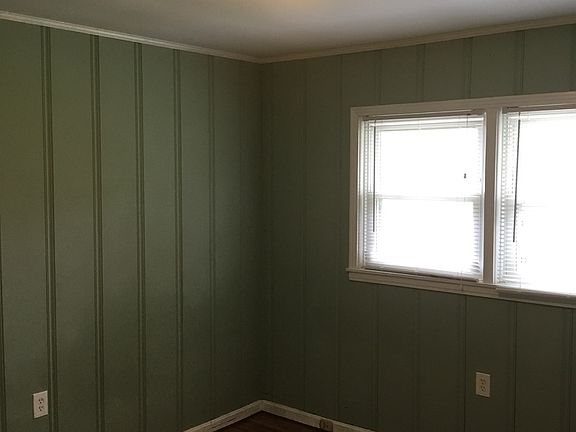 4th image of 1406 Diana St
